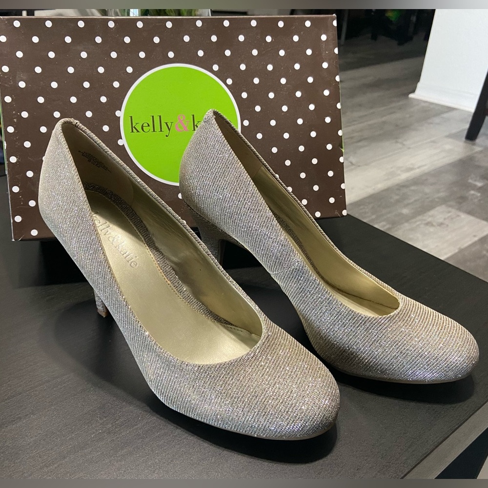 Kelly & Katie Isabel Gold/Silver sparkly heels- Size 8.5M